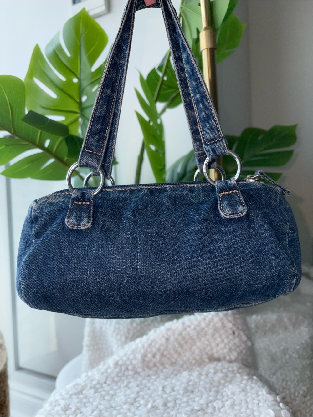 Vintage Y2K GUESS Denim Mini Barrel Shoulder Bag Frayed G Logo McBling Purse - Picture 4 of 7